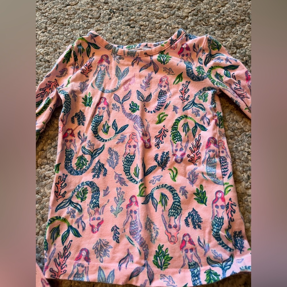 Lilly Pulitzer toddler pajama - Picture 2 of 3